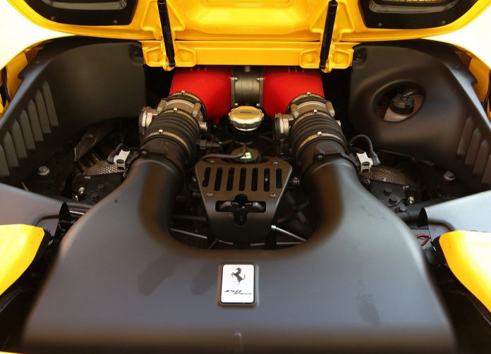 2013 Ferrari 458 Spider - фотография 41 из 44