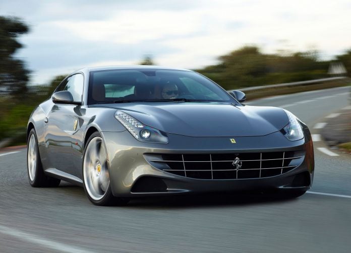 2012 Ferrari FF - фотография 1 из 32