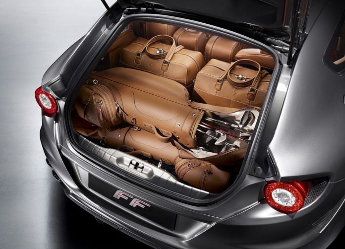 2012 Ferrari FF - фотография 28 из 32