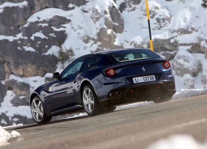 2015 Ferrari FF Blue - фотография 5 из 13