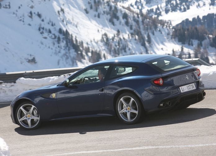 2015 Ferrari FF Blue - фотография 6 из 13