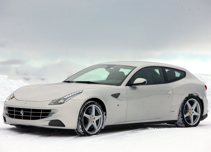 2015 Ferrari FF Silver - фотография 2 из 16