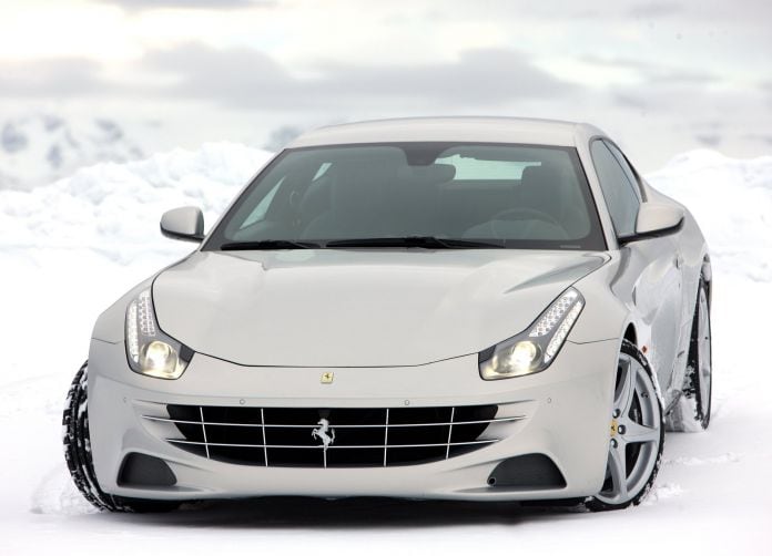 2015 Ferrari FF Silver - фотография 3 из 16