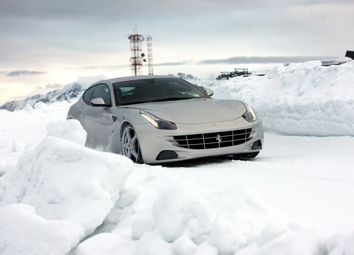 2015 Ferrari FF Silver - фотография 4 из 16