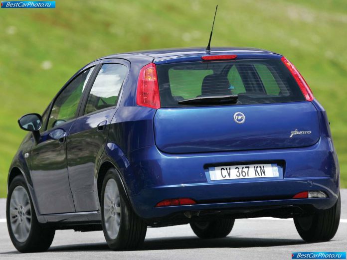 2005 Fiat Grande Punto - фотография 37 из 52