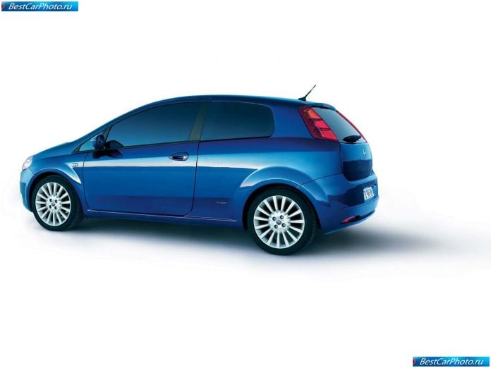 2005 Fiat Grande Punto - фотография 40 из 52