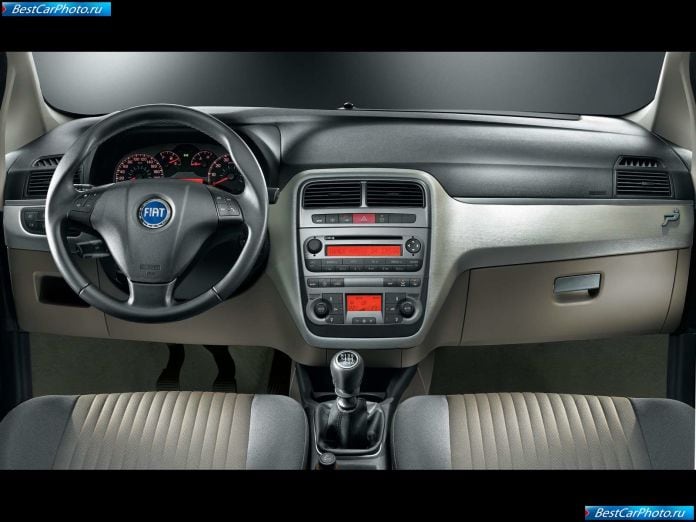 2005 Fiat Grande Punto - фотография 42 из 52