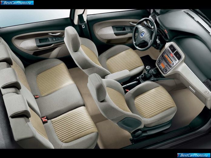 2005 Fiat Grande Punto - фотография 43 из 52