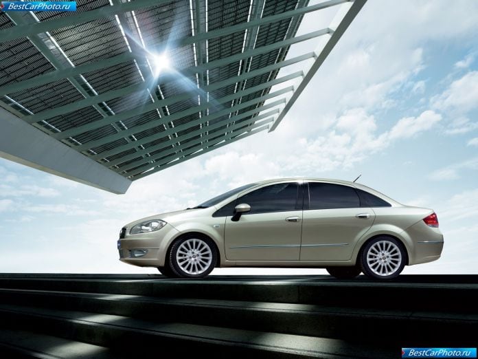2007 Fiat Linea - фотография 11 из 21