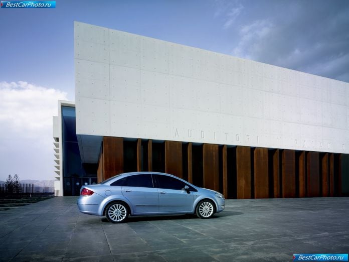 2007 Fiat Linea - фотография 14 из 21
