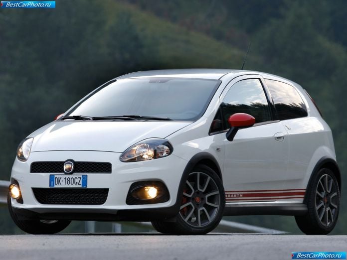 2008 Fiat Grande Punto Abarth - фотография 1 из 53