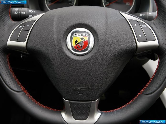 2008 Fiat Grande Punto Abarth - фотография 37 из 53