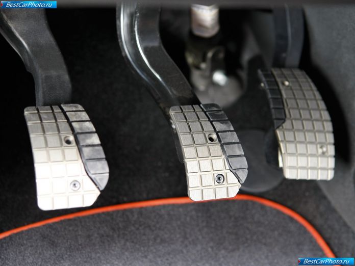 2008 Fiat Grande Punto Abarth - фотография 39 из 53