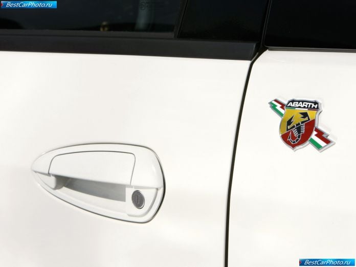 2008 Fiat Grande Punto Abarth - фотография 43 из 53