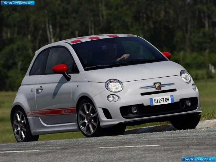 2009 Fiat 500 Abarth - фотография 5 из 48 2009 Fiat 500 Abarth - фотография 5 из 48