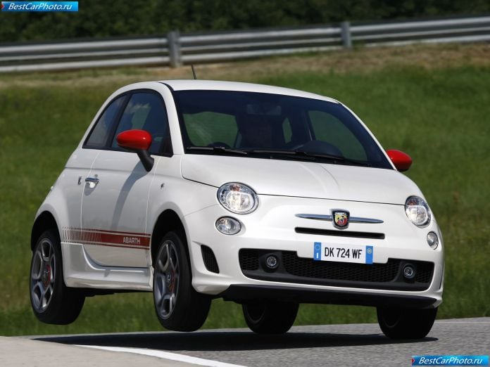 2009 Fiat 500 Abarth - фотография 6 из 48 2009 Fiat 500 Abarth - фотография 6 из 48