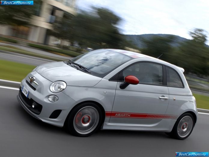 2009 Fiat 500 Abarth - фотография 12 из 48 2009 Fiat 500 Abarth - фотография 12 из 48