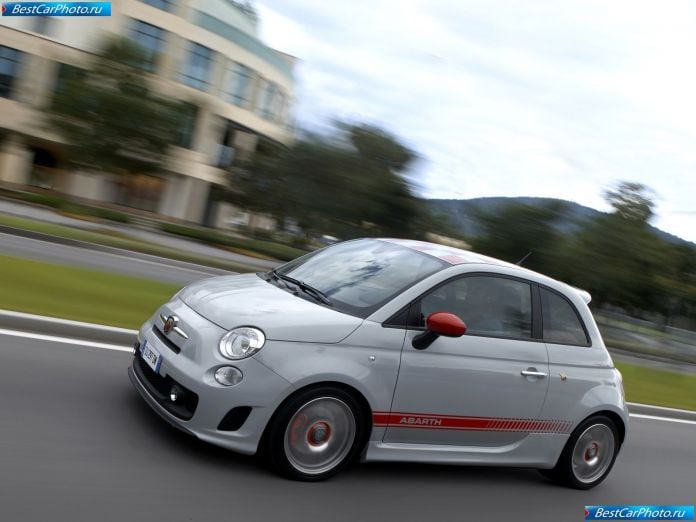 2009 Fiat 500 Abarth - фотография 15 из 48