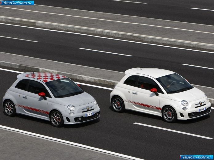2009 Fiat 500 Abarth - фотография 18 из 48