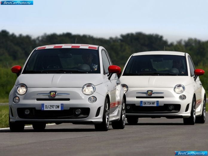2009 Fiat 500 Abarth - фотография 20 из 48 2009 Fiat 500 Abarth - фотография 20 из 48