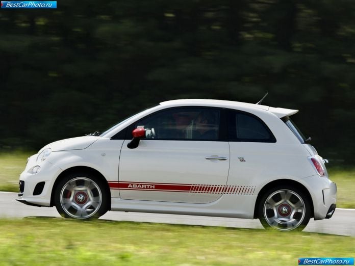 2009 Fiat 500 Abarth - фотография 24 из 48