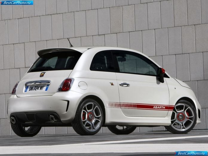 2009 Fiat 500 Abarth - фотография 25 из 48 2009 Fiat 500 Abarth - фотография 25 из 48