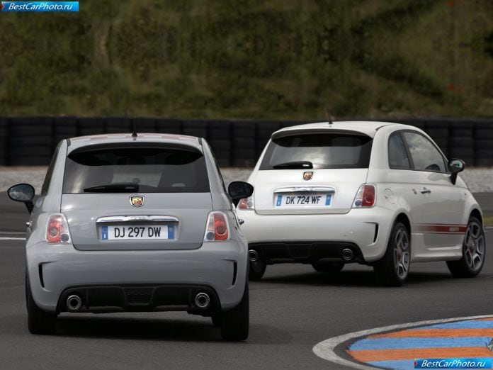 2009 Fiat 500 Abarth - фотография 34 из 48 2009 Fiat 500 Abarth - фотография 34 из 48