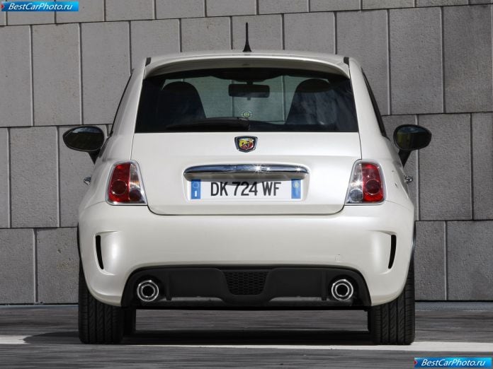 2009 Fiat 500 Abarth - фотография 37 из 48 2009 Fiat 500 Abarth - фотография 37 из 48