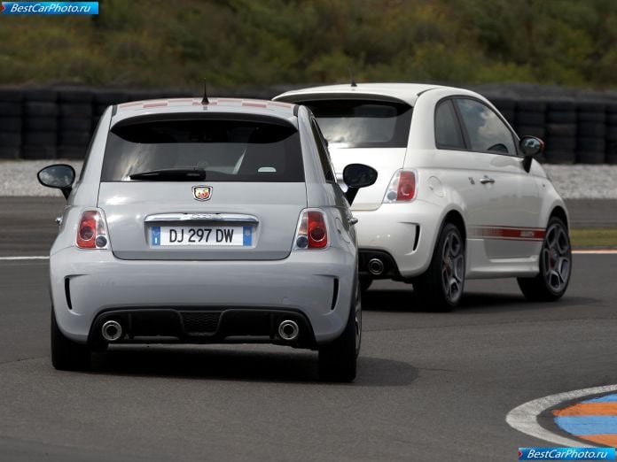 2009 Fiat 500 Abarth - фотография 39 из 48 2009 Fiat 500 Abarth - фотография 39 из 48
