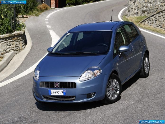 2009 Fiat Grande Punto Natural Power - фотография 2 из 31