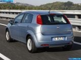 fiat_2009-grande_punto_natural_power_1600x1200_016.jpg