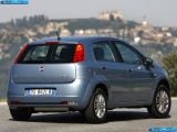 fiat_2009-grande_punto_natural_power_1600x1200_017.jpg
