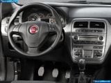fiat_2009-grande_punto_natural_power_1600x1200_025.jpg