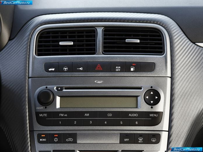 2009 Fiat Grande Punto Natural Power - фотография 26 из 31