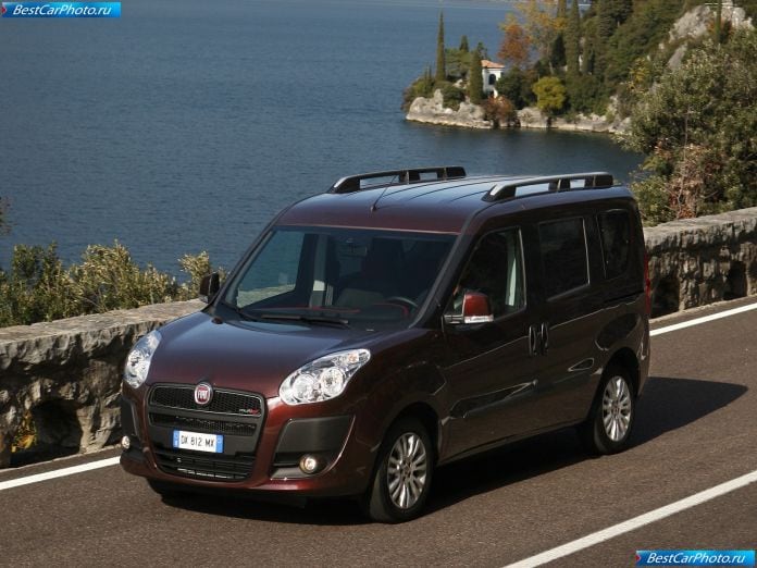 2010 Fiat Doblo - фотография 3 из 39