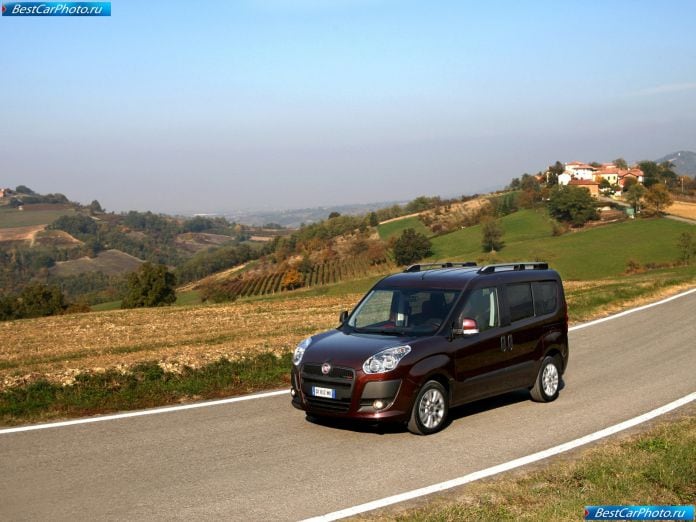2010 Fiat Doblo - фотография 4 из 39