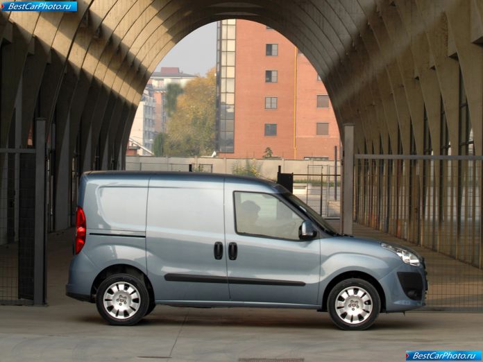 2010 Fiat Doblo Cargo - фотография 6 из 35
