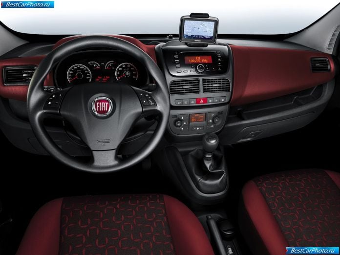 2010 Fiat Doblo Cargo - фотография 24 из 35
