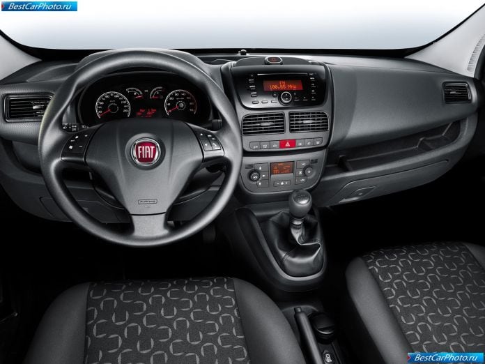 2010 Fiat Doblo Cargo - фотография 25 из 35