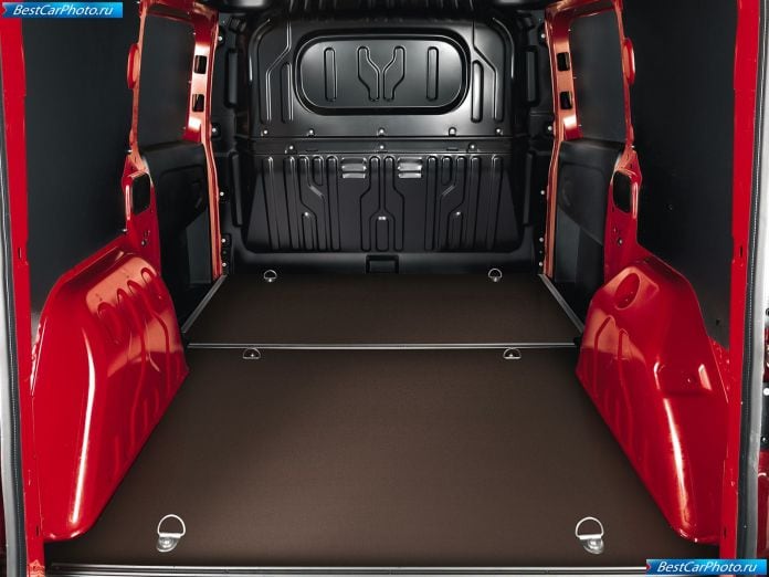 2010 Fiat Doblo Cargo - фотография 32 из 35