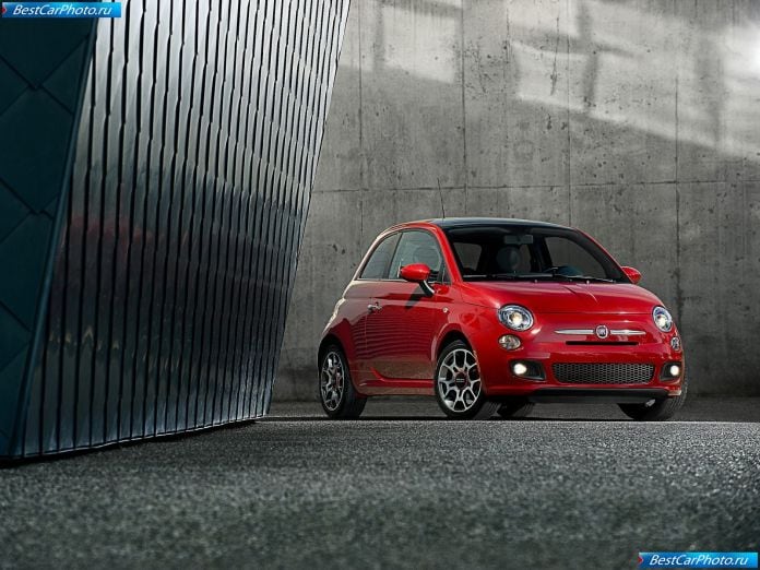 2011 Fiat 500 Sport - фотография 1 из 24
