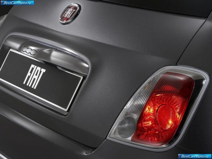 2011 Fiat 500 Sport - фотография 17 из 24
