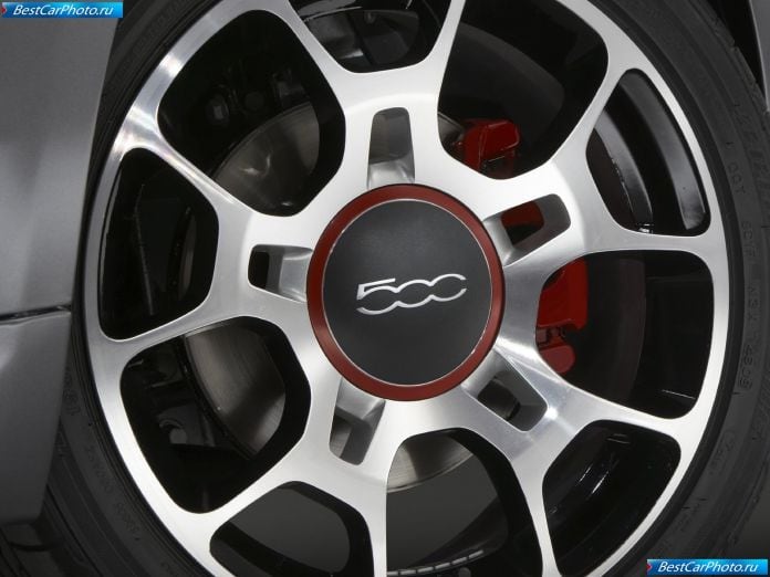 2011 Fiat 500 Sport - фотография 20 из 24 2011 Fiat 500 Sport - фотография 20 из 24