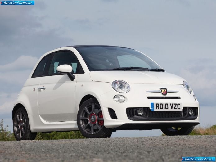 2011 Fiat 500c Abarth - фотография 1 из 84