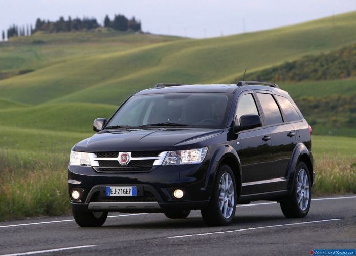 2012 Fiat Freemont - фотография 2 из 63