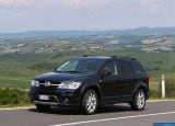 fiat_2012-freemont_1600x1200_008.jpg