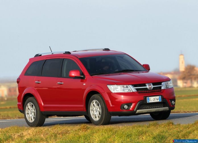 2012 Fiat Freemont AWD - фотография 2 из 59 2012 Fiat Freemont AWD - фотография 2 из 59