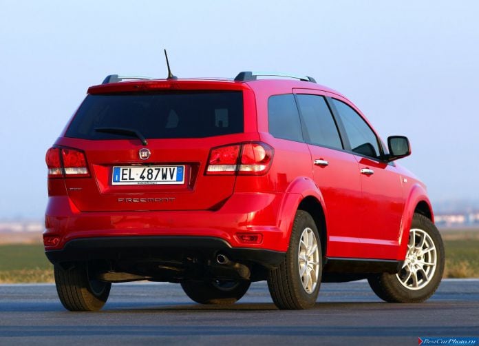 2012 Fiat Freemont AWD - фотография 3 из 59 2012 Fiat Freemont AWD - фотография 3 из 59