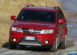 fiat_2012-freemont_awd_1600x1200_009.jpg