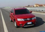 fiat_2012-freemont_awd_1600x1200_010.jpg